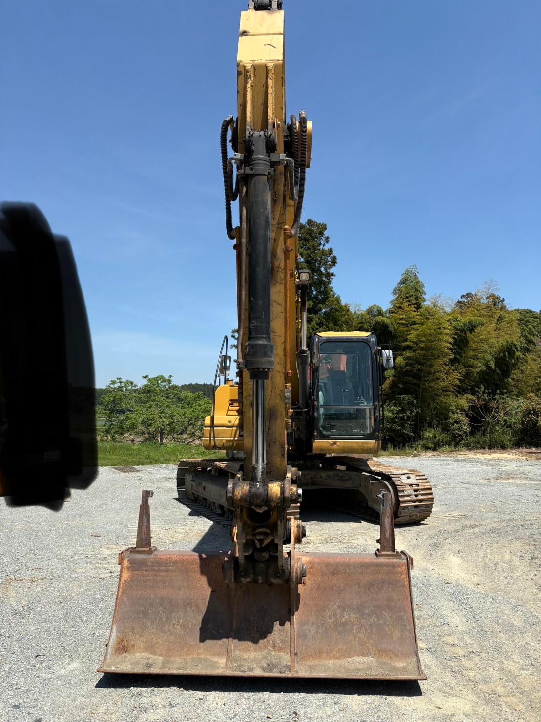 CAT320D-E