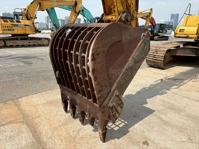 PC200LC-6E
